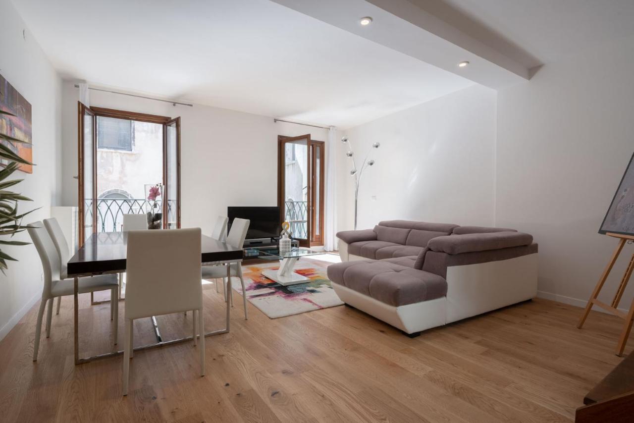 San Marco Prestige With Terrace By Wonderful Italy Appartamento *